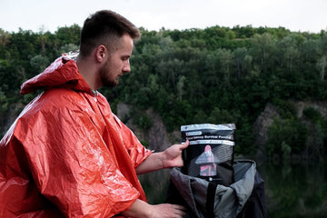 15 Alternative Uses For An Emergency Poncho - aZengear (Artdriver Ltd)