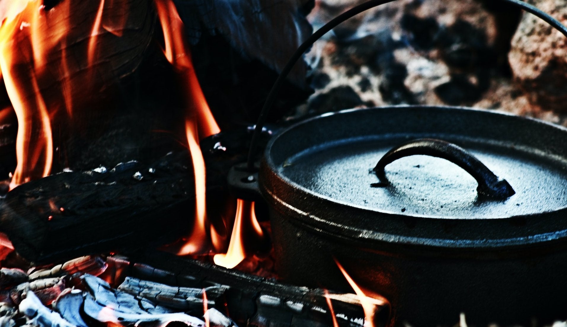 Les astuces pour cuisiner avec un réchaud ou un feu de camp