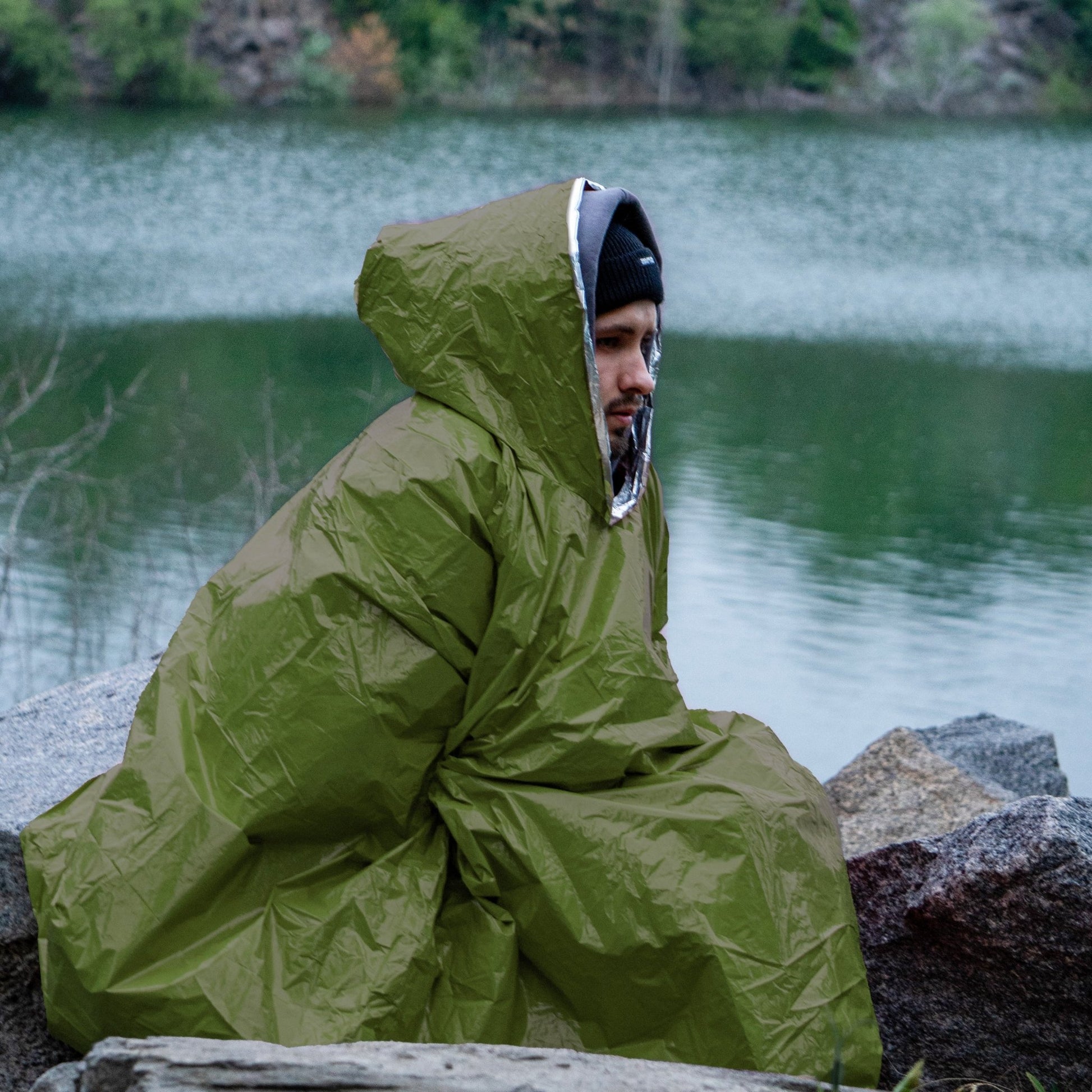 Reversible Emergency Survival Foil Poncho (4pc) - aZengear (Artdriver Ltd)