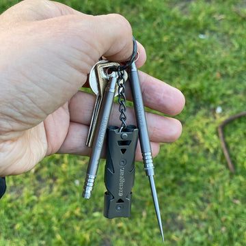 whistle with paracord lanyard and keychain ring