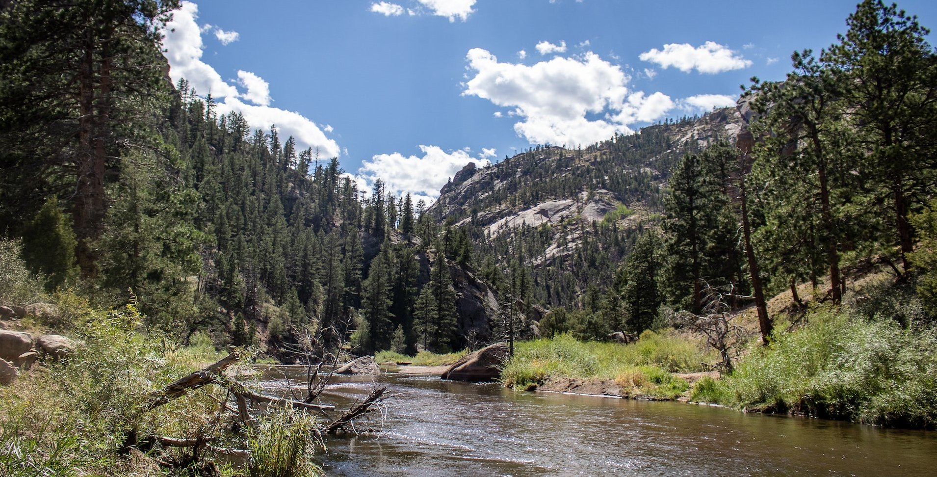 14 Best Spring Hiking Tips