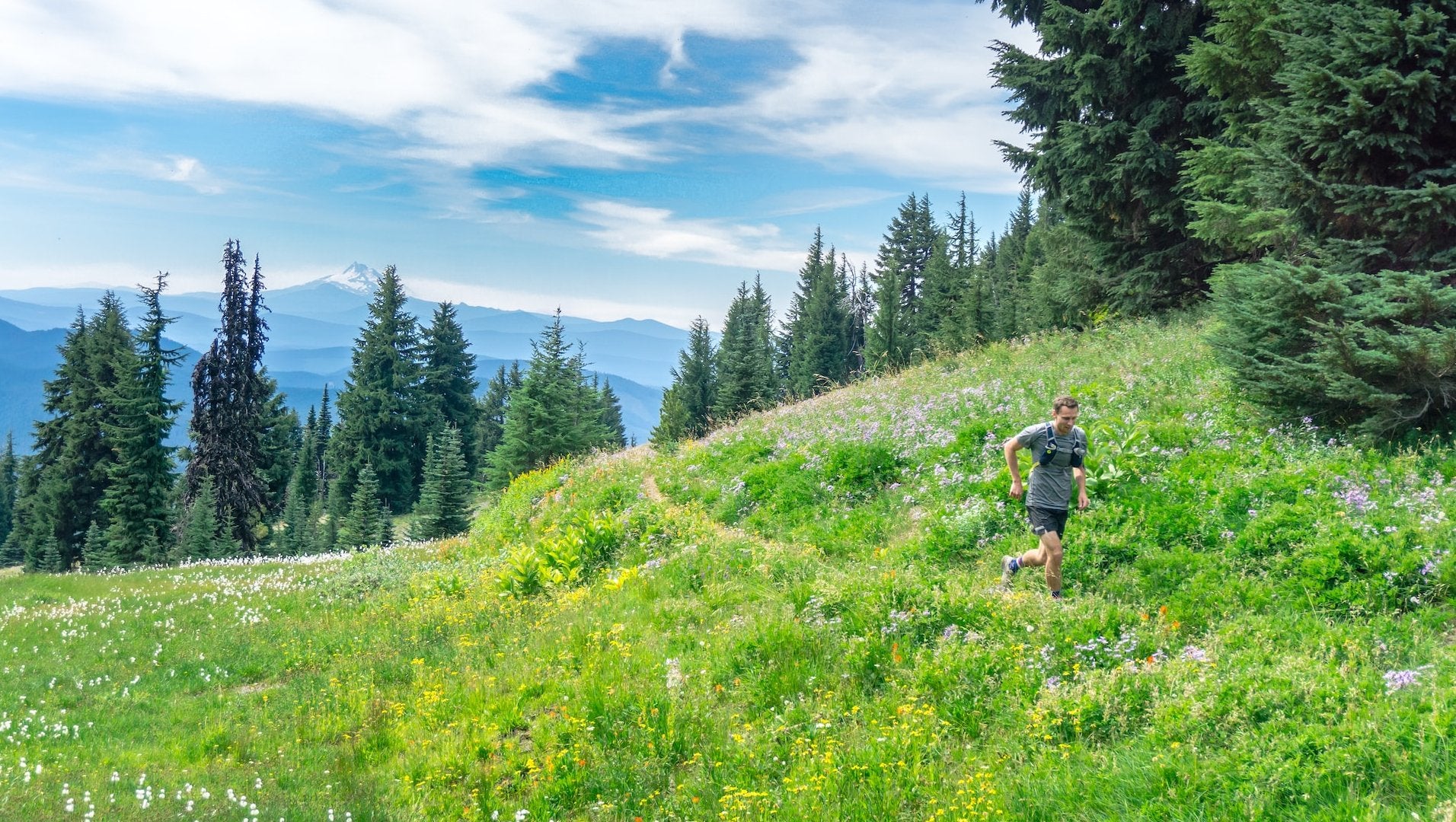 Exploring the Wilderness: The Thrills and Benefits of Trail Running - aZengear