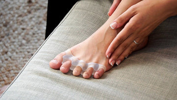 Foot Health: 5 Signs You Need Toe Spreaders - aZengear