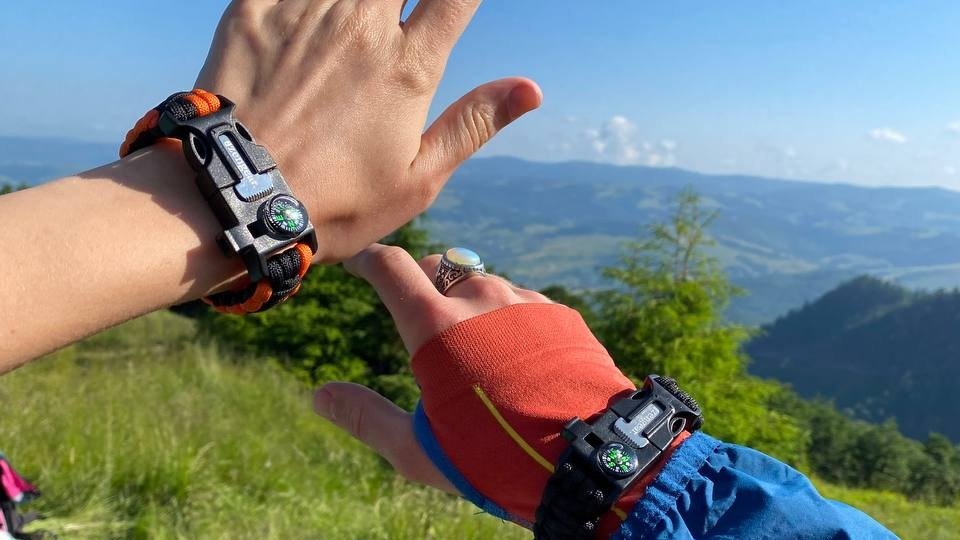 Top 10 Survival Bracelet Questions and Answers - aZengear