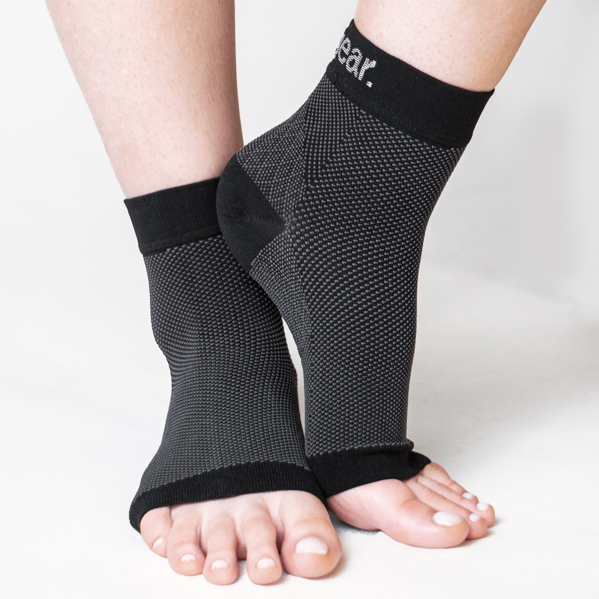 aZengear Ankle Support Sleeves (2 Pairs) for Men and Women - Plantar Fasciitis Socks, Fast Foot Pain Relief, Arch Heel Brace for Achilles Tendon