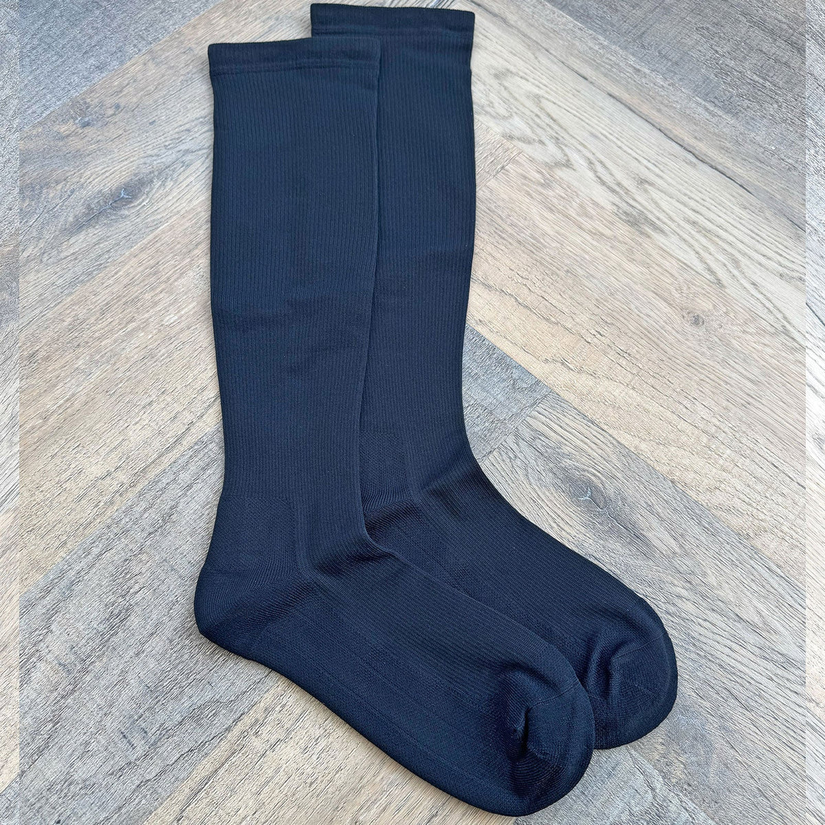 Compression Socks for Women & Men, Knee-High Flight Socks - aZengear