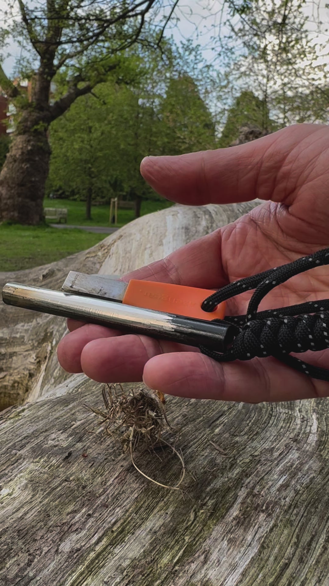 aZengear Camping Flint and Steel Fire Starter, Ferro Rod, HSS Striker